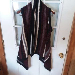 Free Size  Soft Flowing Striped Sweater Vest  Ana
